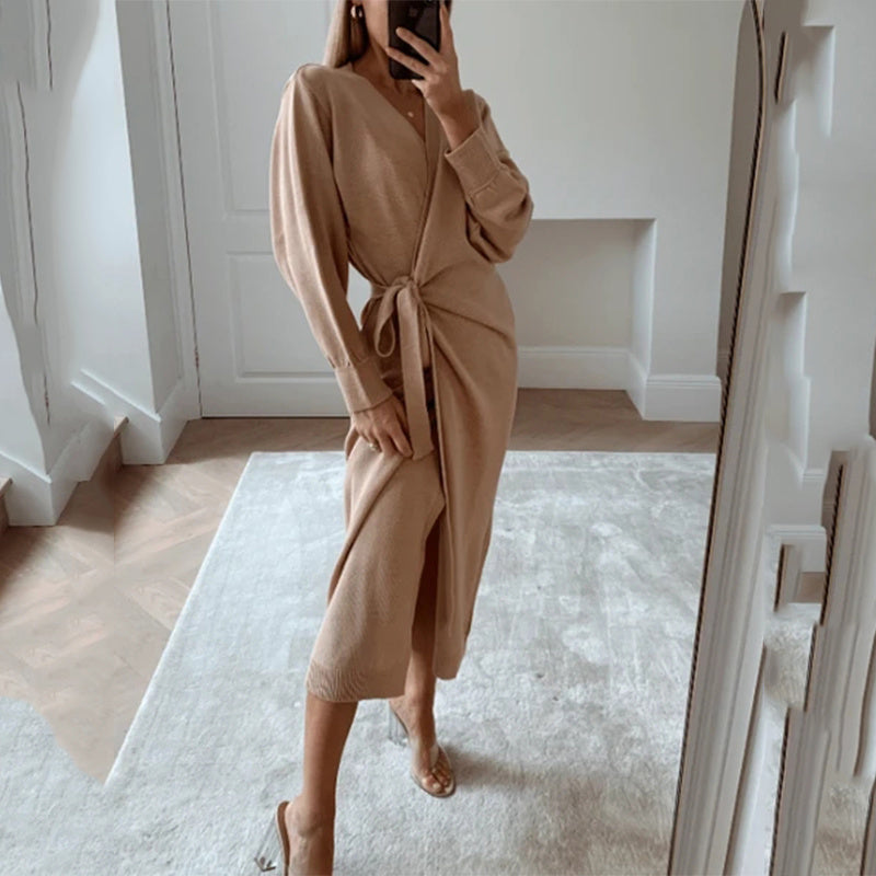 Robe pull femme à col en V